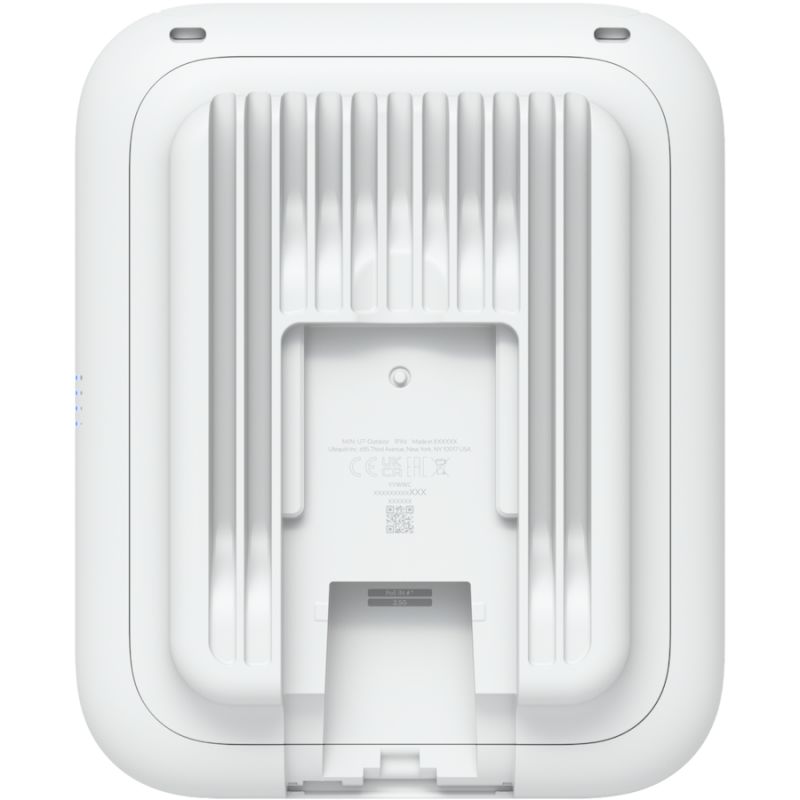Ubiquiti U7-Outdoor All-weather WiFi 7 AP with 4 spatial streams, an integrated directional super antenna, and versatile mounting options